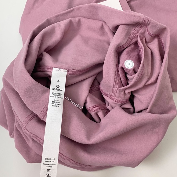 ❗️SOLD❗️NWT Lululemon Align 25” - Picture 9 of 12